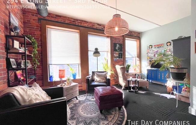 294 E LONG ST
