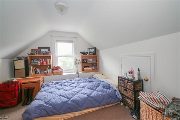 3 beds, 1 bath, 1,390 sqft, $3,100, Unit 2