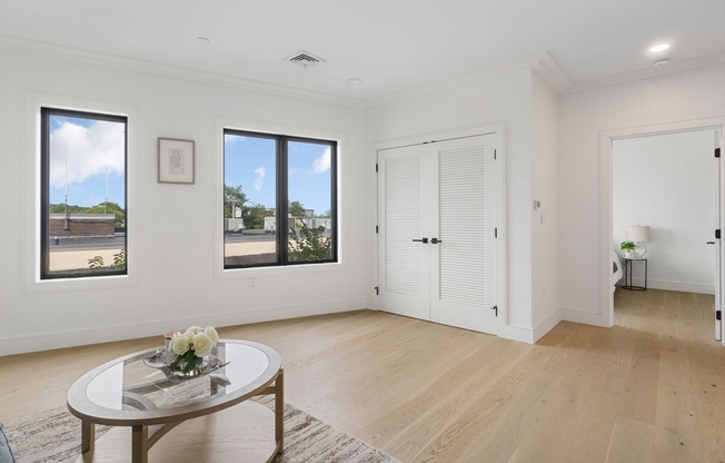 1 bed, 1 bath, 708 sqft, $2,900, Unit 303