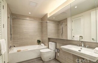 1 bed, 1 bath, 748 sqft, $3,000, Unit 1005