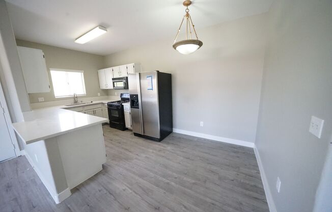 2 beds, 2 baths, $1,395, Unit Building 7 -Clark County-