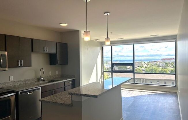 1 bed, 1 bath, 748 sqft, $1,500, Unit 415