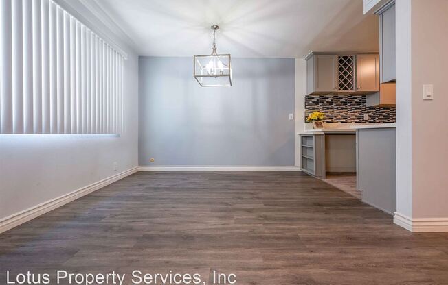 712 N. Kings Rd.