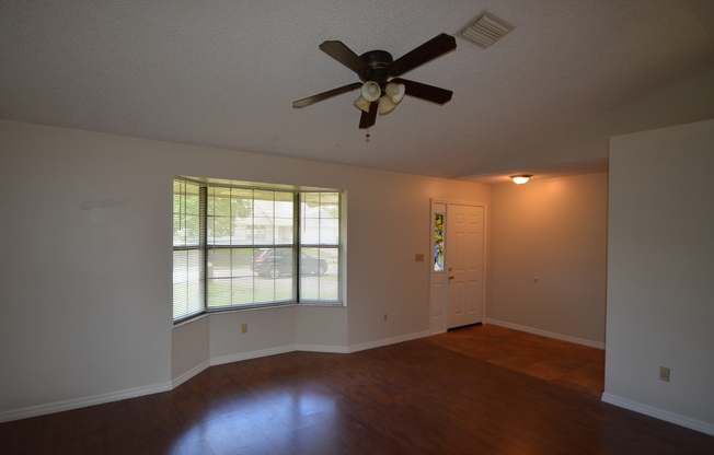 3 beds, 2 baths, $2,050