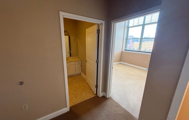 1 bed, 1 bath, 588 sqft, $1,095, Unit Apt 302