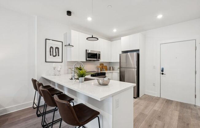 1 bed, 1 bath, 590 sqft, $1,540, Unit D210