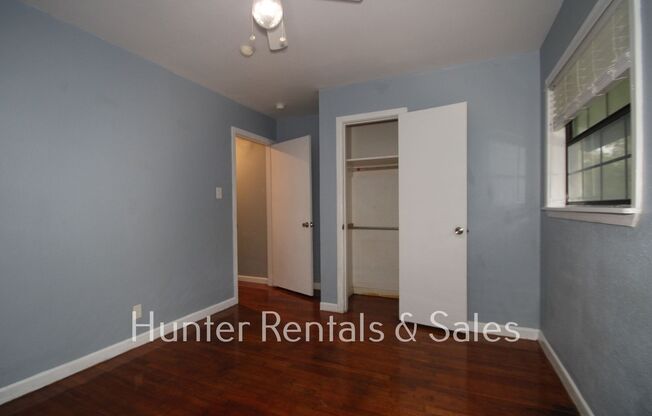 4 beds, 2 baths, $1,075