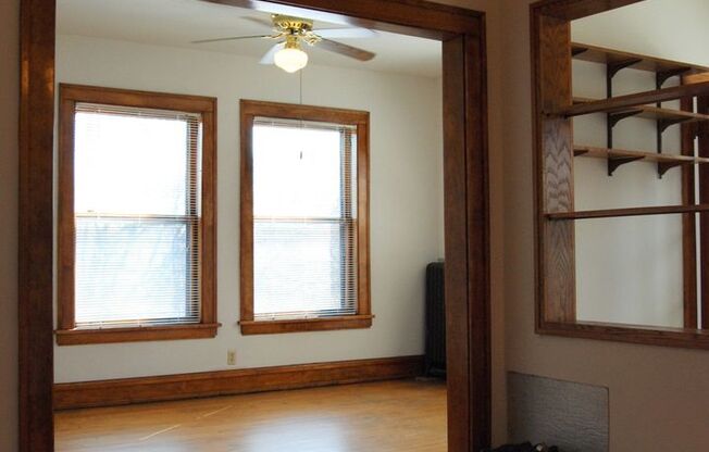 1 bed, 1 bath, 410 sqft, $950, Unit 22 - 26