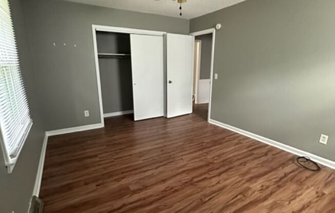 2 beds, 1 bath, 770 sqft, $1,200, Unit Cedar Lane 204