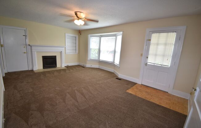 Large 2 Bedroom Home For Rent Near Madison Street!