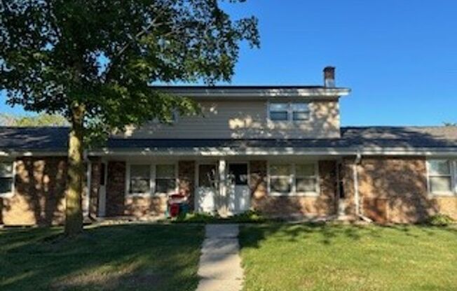 708-722 S River Road