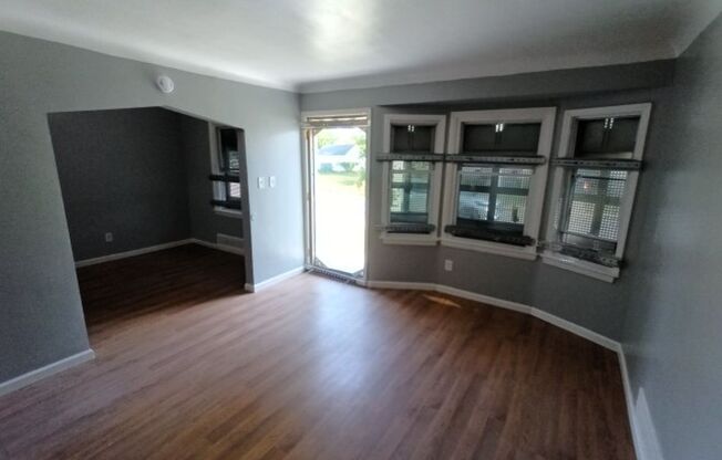 3 bed ranch on Detroit's East Side Now Available! - $900/mo