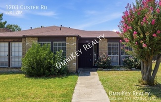 1203 CUSTER RD