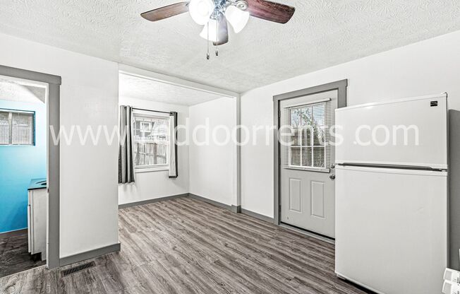 2 beds, 1 bath, $1,250