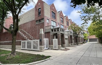 2753 N WAYNE AVE