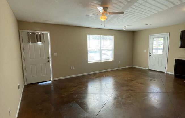 2 beds, 1 bath, 1,000 sqft, $1,000, Unit Unit D