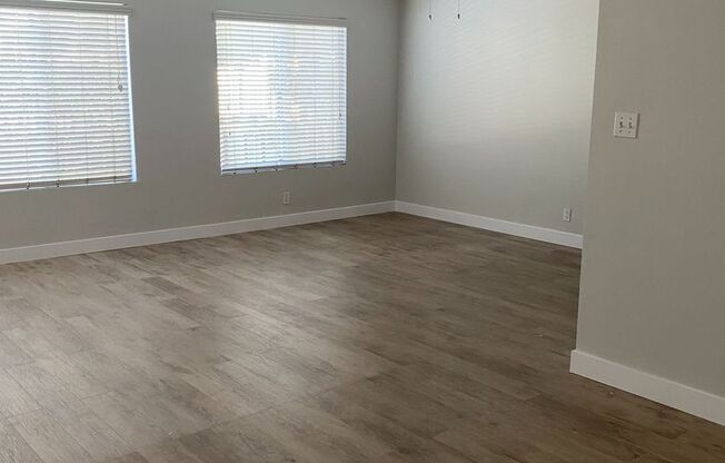 350 N Crescent Drive