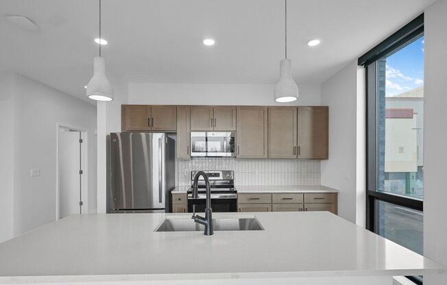 1 bed, 1 bath, 754 sqft, $1,650, Unit 213