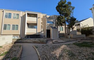 2 Bedroom 1 Bathroom Condo available NOW!