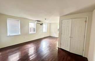 1 bed, 1 bath, 610 sqft, $1,000, Unit 712-09