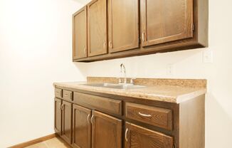 1 bed, 1 bath, 700 sqft, $1,095, Unit 354