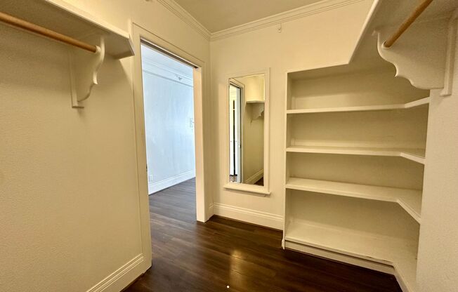 1 bed, 2 baths, 1,298 sqft, $2,450, Unit 0918