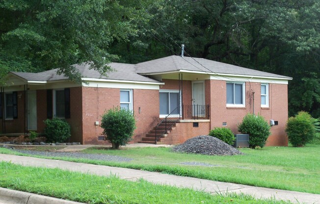 Updated 2 bedroom 1 bath duplex in Capitol Heights