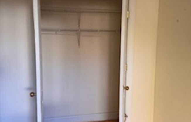 141-31 PERSHING CRESCENT