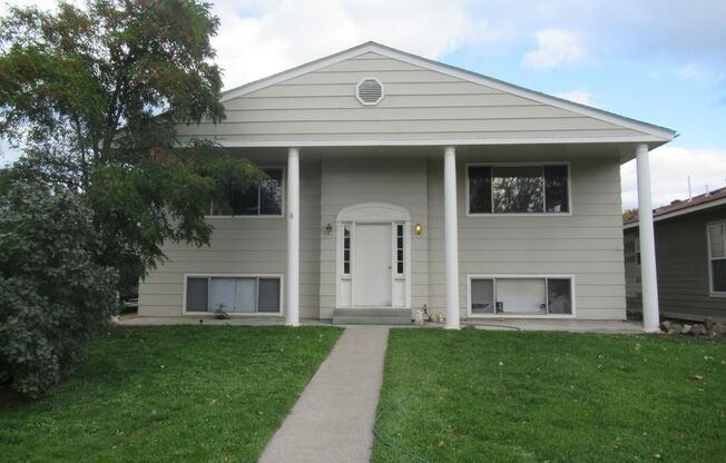 208 S Pine St.
