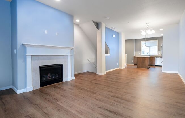 Beautiful 2br/2ba Townhome in Great Wilsonville Location!  ** MOVE IN SPECIAL **