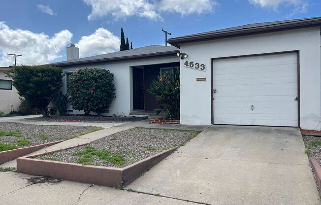 3 Bedroom House in Clairemont Mesa with 1 Car Garage