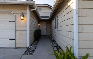 3 beds, 2 baths, $2,795