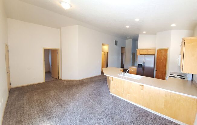 Small Dogs Welcome! 3 Bedroom, 2 Bathroom Single Level Home