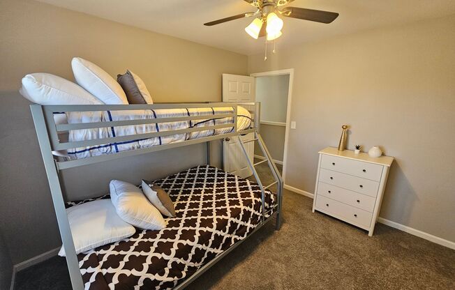 3 beds, 2.5 baths, 1,550 sqft, $1,825, Unit 3061