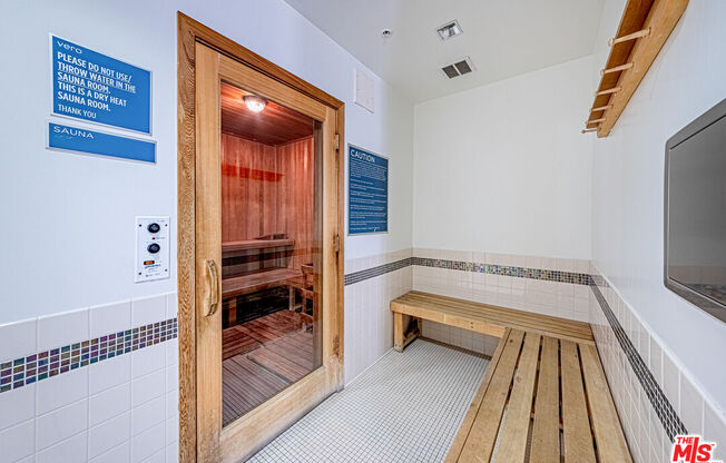 1 bed, 2 baths, 1,130 sqft, $2,700, Unit 313