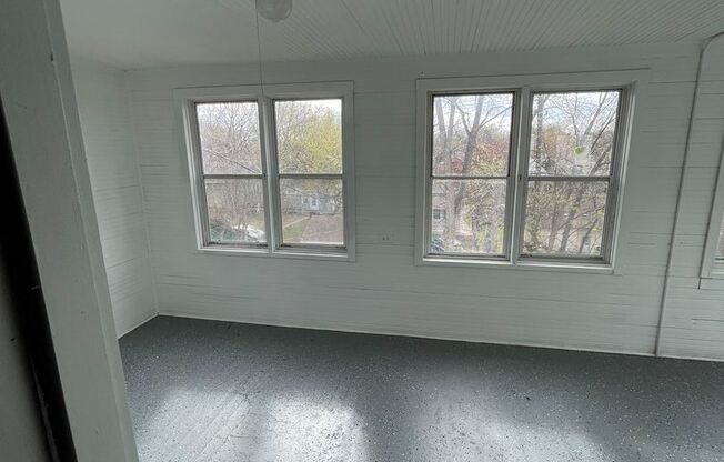 3 Bedroom, 1 Bath Unit