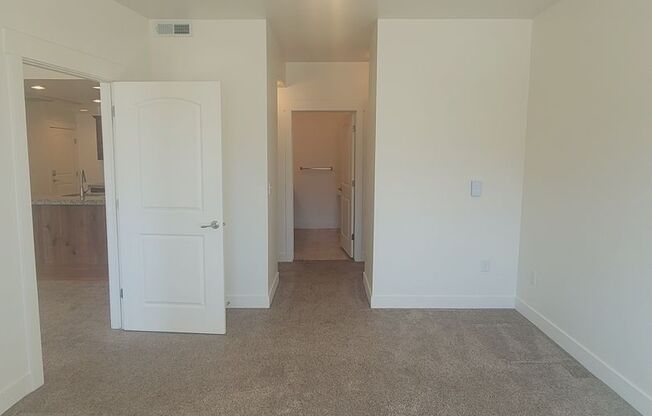 2 beds, 2 baths, 1,185 sqft, $1,600, Unit 330