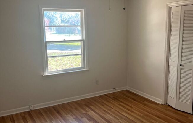 Charming Newly Renovated Duplex in Belmont – Available Now!