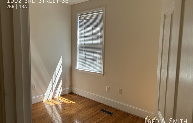 1002 3 ST SE
