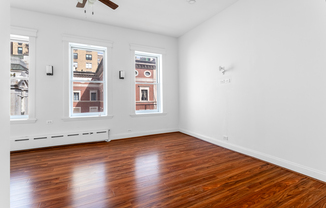 10 E 95 ST