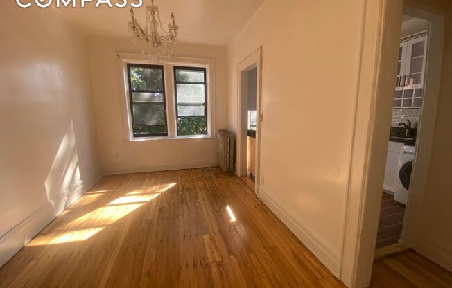 3 beds, 1 bath, $3,500, Unit 2