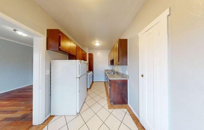 3401 International Blvd