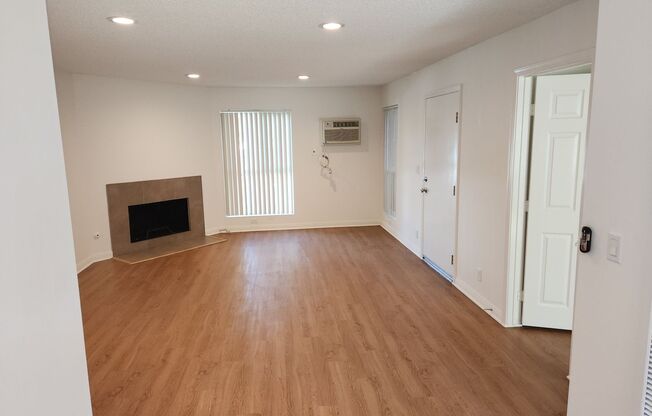 1 bed, 1 bath, 825 sqft, $2,100, Unit 120