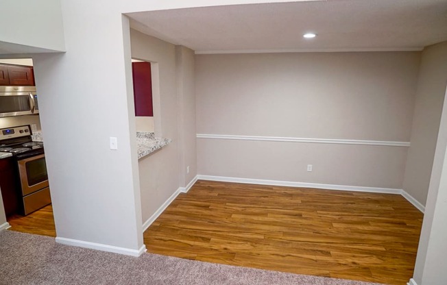 Dining Area in Hampton Center Apartments in Hampton Virginia