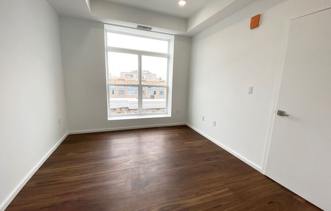 1 bed, 1 bath, 518 sqft, $1,820, Unit 707