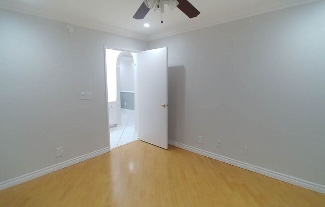 2 beds, 2 baths, 910 sqft, $2,595, Unit 410