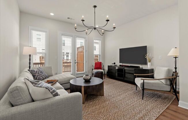 Gorgeous Fully Furnished 3 Bedroom Townhouse in Gated Community