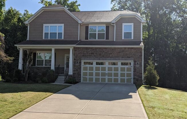 Mooresville with Fenced Yard on Cul De Sac