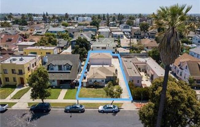 1100 West 39th Place 1