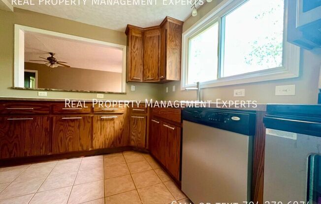 1105 BALTHIS DR